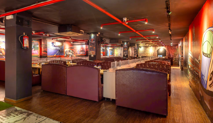 LocoFeast Dining Track Interior